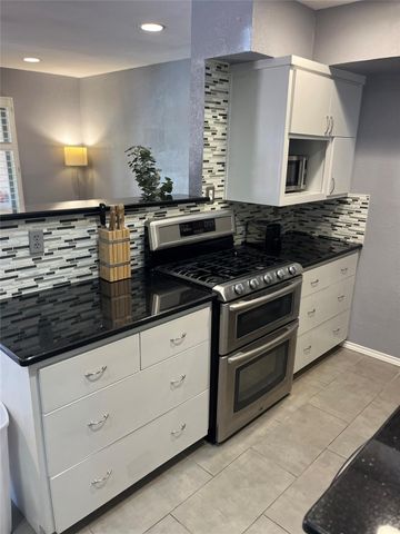 505 W 7th ST 109, Austin, TX 78701