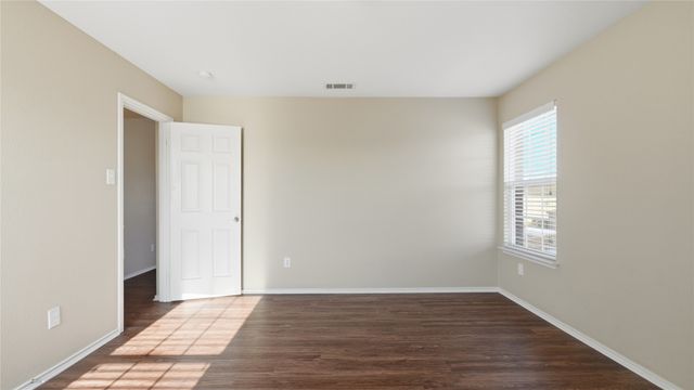 210 Dartmouth Drive, Forney, TX 75126