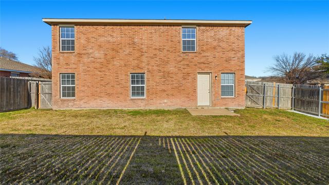 210 Dartmouth Drive, Forney, TX 75126