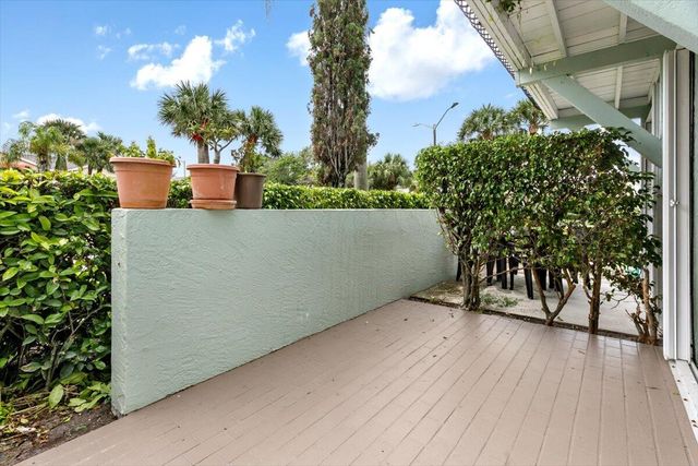 700 Waterside Drive, Hypoluxo, FL 33462