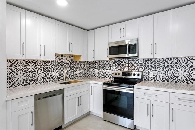 700 Waterside Drive, Hypoluxo, FL 33462