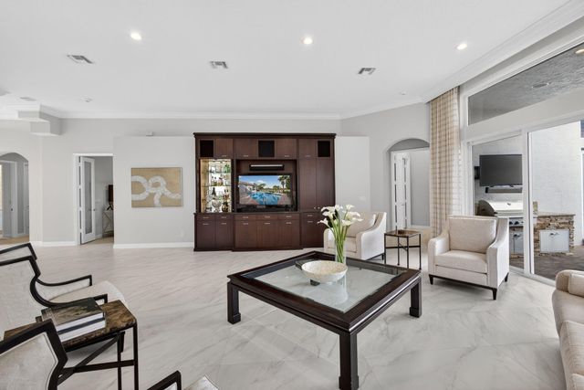 131 Porto Vecchio Way, Palm Beach Gardens, FL 33418