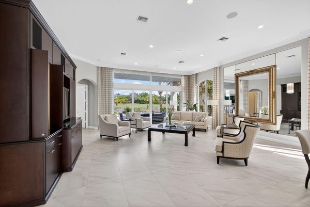 131 Porto Vecchio Way, Palm Beach Gardens, FL 33418