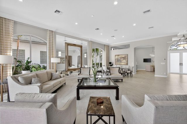 131 Porto Vecchio Way, Palm Beach Gardens, FL 33418