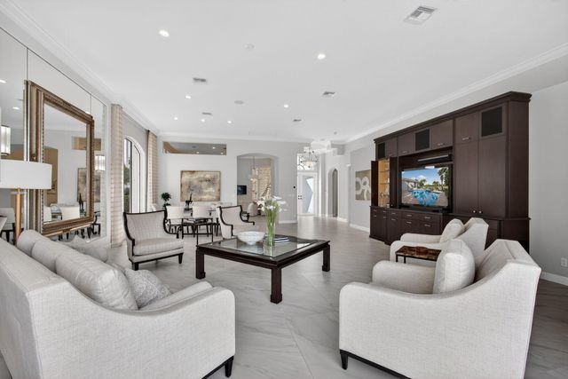 131 Porto Vecchio Way, Palm Beach Gardens, FL 33418