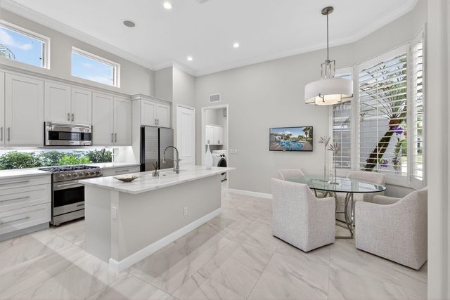 131 Porto Vecchio Way, Palm Beach Gardens, FL 33418