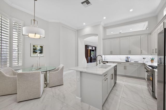 131 Porto Vecchio Way, Palm Beach Gardens, FL 33418