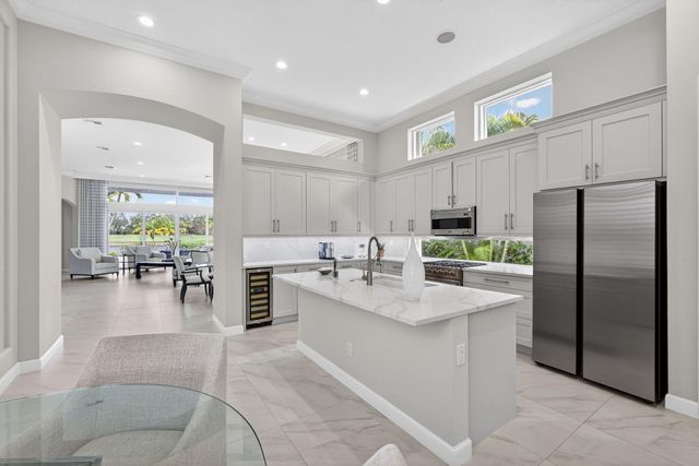 131 Porto Vecchio Way, Palm Beach Gardens, FL 33418