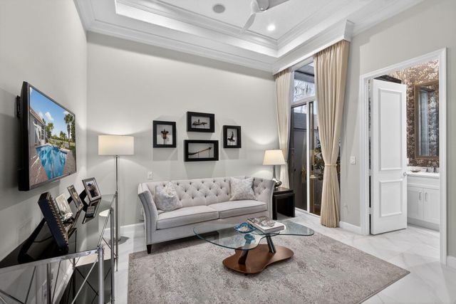 131 Porto Vecchio Way, Palm Beach Gardens, FL 33418