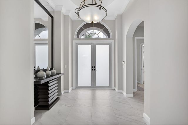 131 Porto Vecchio Way, Palm Beach Gardens, FL 33418