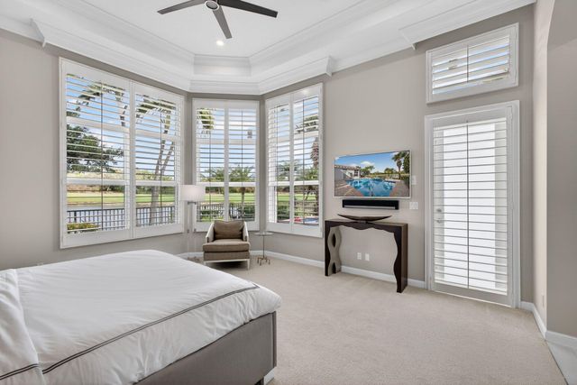 131 Porto Vecchio Way, Palm Beach Gardens, FL 33418