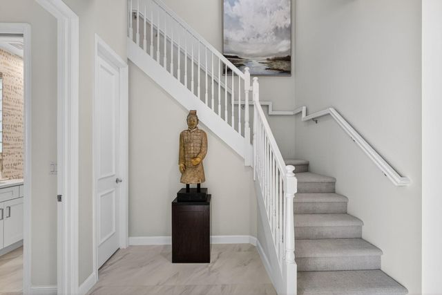 131 Porto Vecchio Way, Palm Beach Gardens, FL 33418