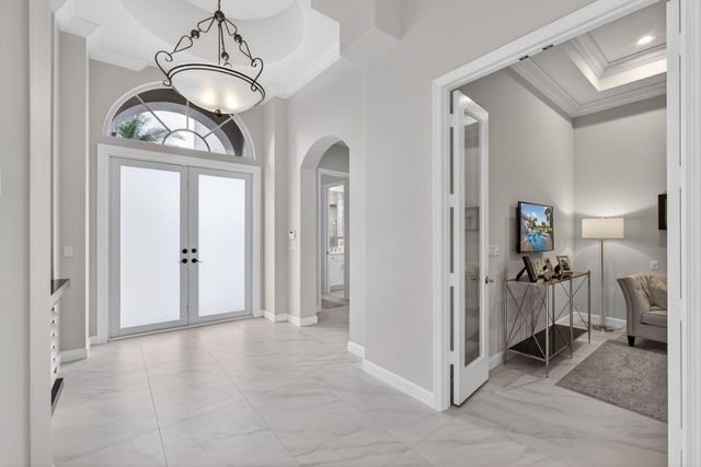 131 Porto Vecchio Way, Palm Beach Gardens, FL 33418