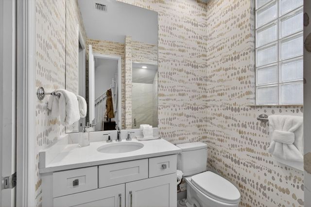 131 Porto Vecchio Way, Palm Beach Gardens, FL 33418