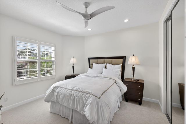 131 Porto Vecchio Way, Palm Beach Gardens, FL 33418