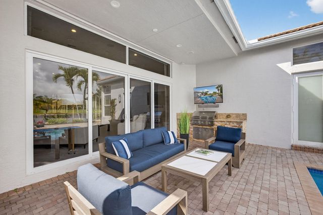 131 Porto Vecchio Way, Palm Beach Gardens, FL 33418