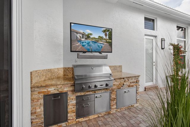 131 Porto Vecchio Way, Palm Beach Gardens, FL 33418