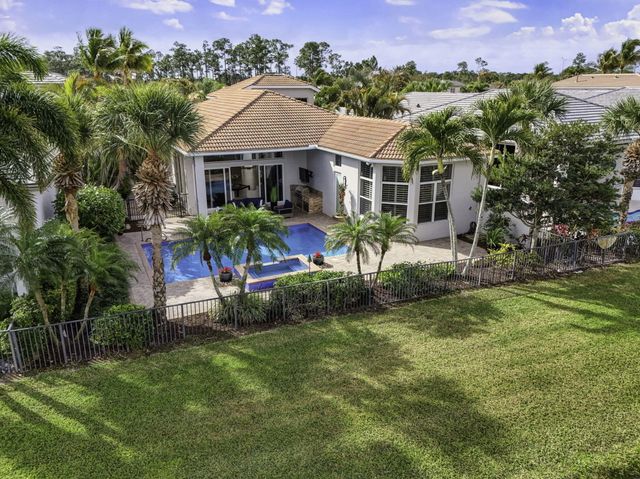 131 Porto Vecchio Way, Palm Beach Gardens, FL 33418