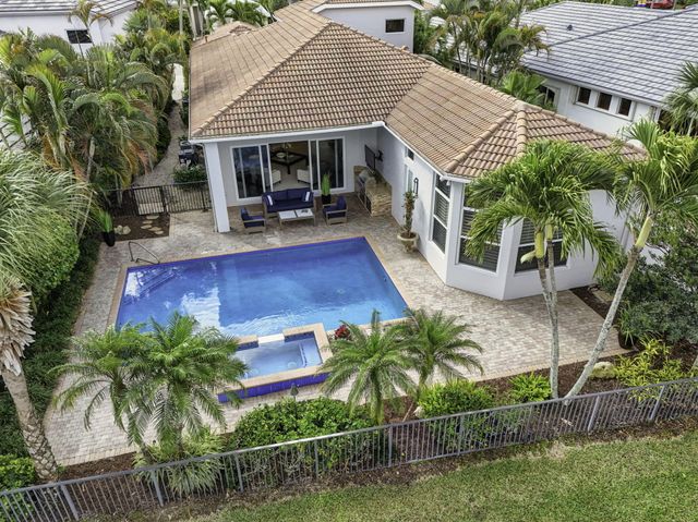 131 Porto Vecchio Way, Palm Beach Gardens, FL 33418