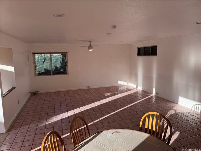 98-716 Naalii Street, Aiea, HI 96701