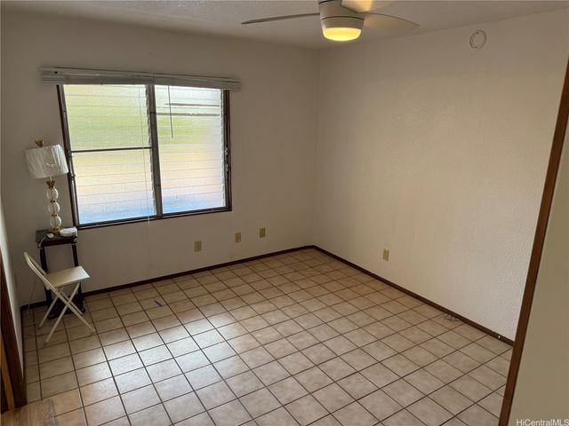 98-716 Naalii Street, Aiea, HI 96701