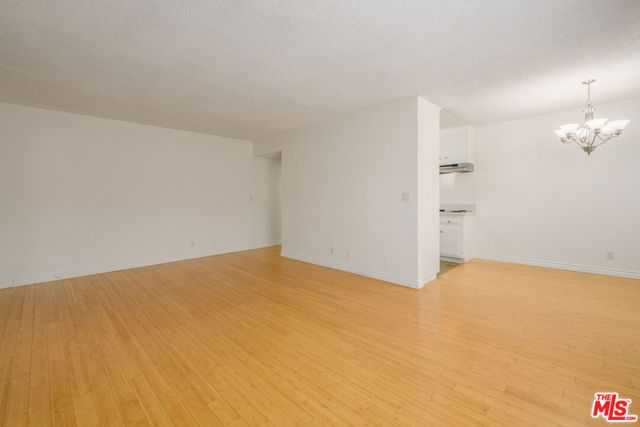 2803 Arizona Avenue 8, Santa Monica, CA 90404