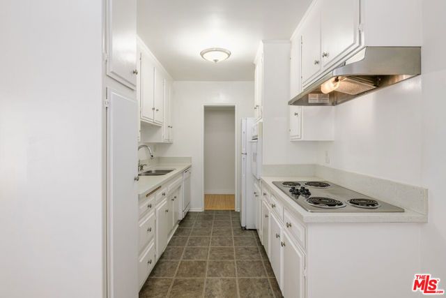 2803 Arizona Avenue 8, Santa Monica, CA 90404