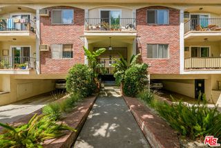 2803 Arizona Avenue 8, Santa Monica, CA 90404