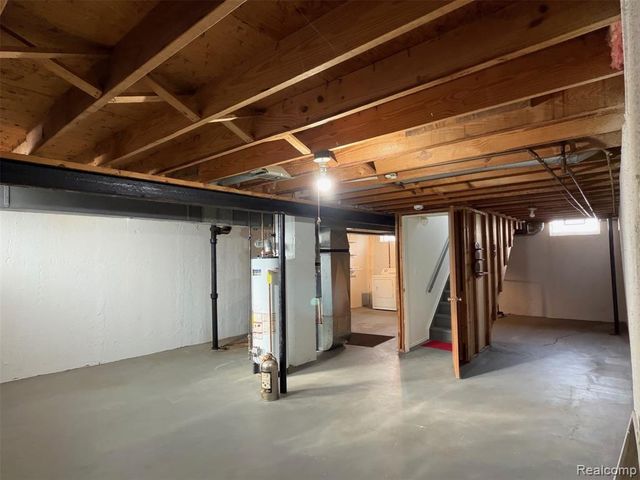 9731 Cornell, Taylor, MI 48180