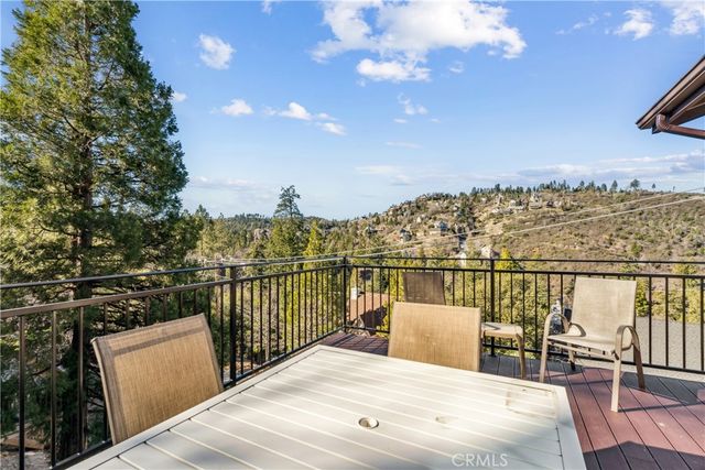 965 Sandalwood Drive, Lake Arrowhead, CA 92352
