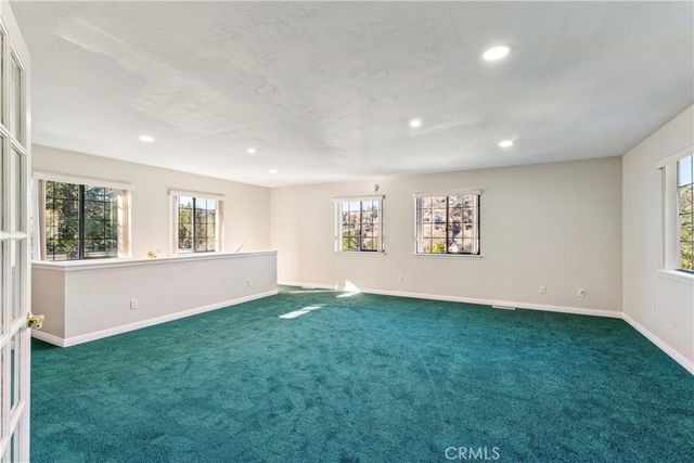 965 Sandalwood Drive, Lake Arrowhead, CA 92352