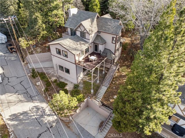 965 Sandalwood Drive, Lake Arrowhead, CA 92352
