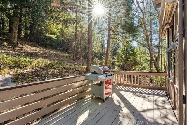 965 Sandalwood Drive, Lake Arrowhead, CA 92352