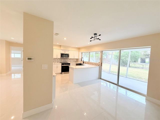 4866 HUNTINGTON STREET NE, St Petersburg, FL 33703