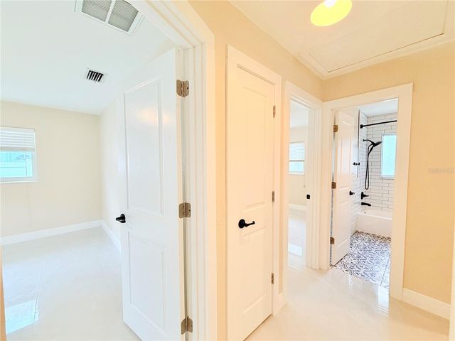 4866 HUNTINGTON STREET NE, St Petersburg, FL 33703