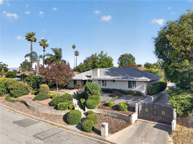 2859 Vista Way, Hemet, CA 92544