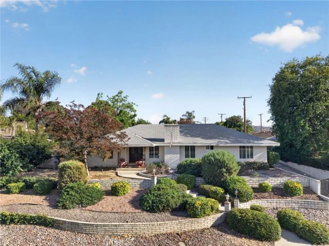 2859 Vista Way, Hemet, CA 92544