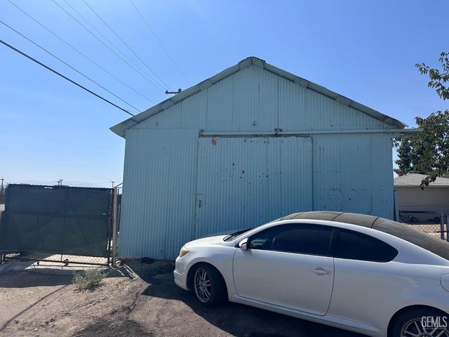 120 Adams Street, Taft, CA 93268