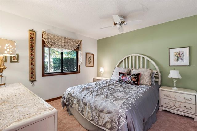 112 FIRST STREET, Tavares, FL 32778