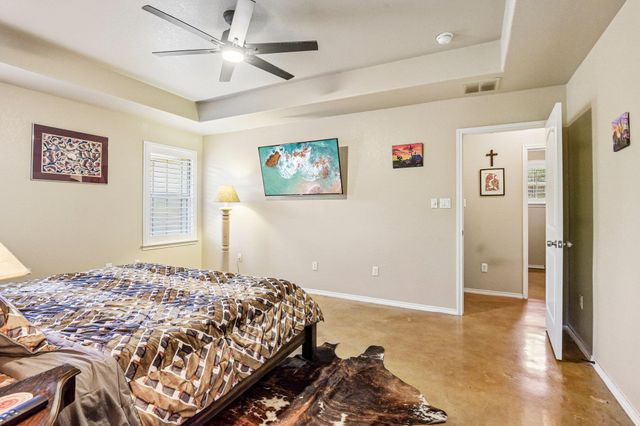303 Quarter Horse LN, Fischer, TX 78623