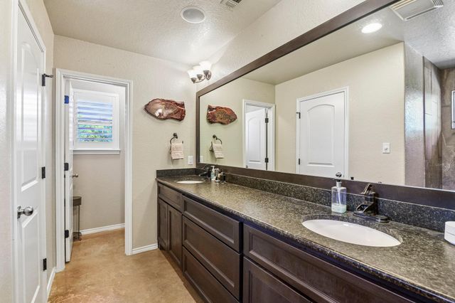 303 Quarter Horse LN, Fischer, TX 78623