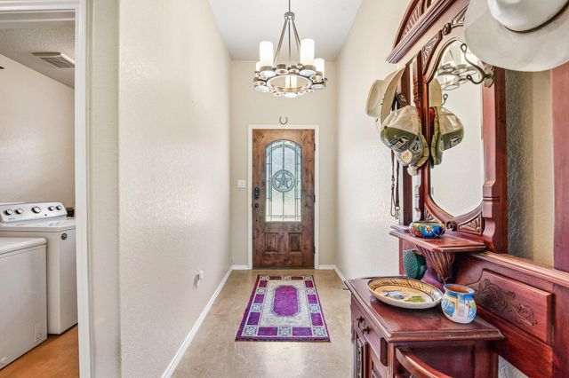 303 Quarter Horse LN, Fischer, TX 78623