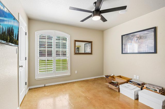 303 Quarter Horse LN, Fischer, TX 78623