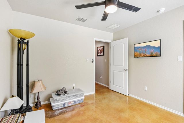 303 Quarter Horse LN, Fischer, TX 78623