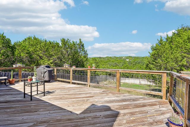 303 Quarter Horse LN, Fischer, TX 78623
