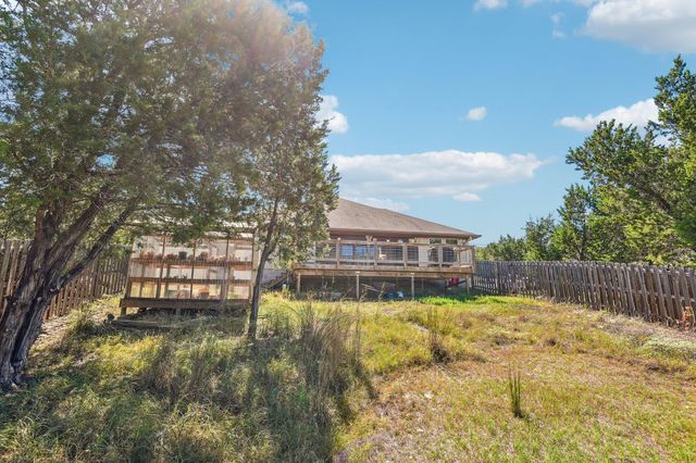 303 Quarter Horse LN, Fischer, TX 78623