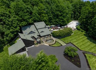 19 Greentree Lane, Chester, NY 10918
