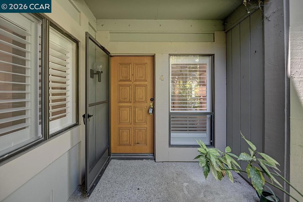 Image 5 of property listing at 2705 Saklan Indian Dr 4, Walnut Creek, CA 94595