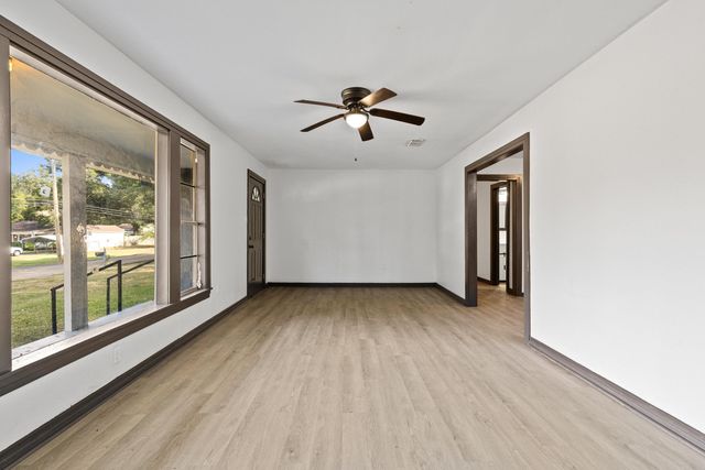 1711 Buccaneer Dr., Longview, TX 75604