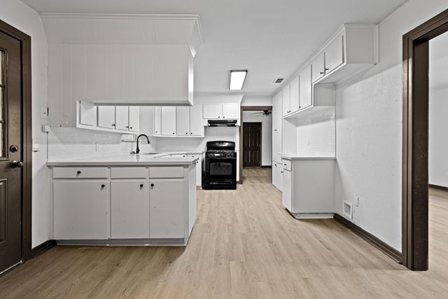 1711 Buccaneer Dr., Longview, TX 75604